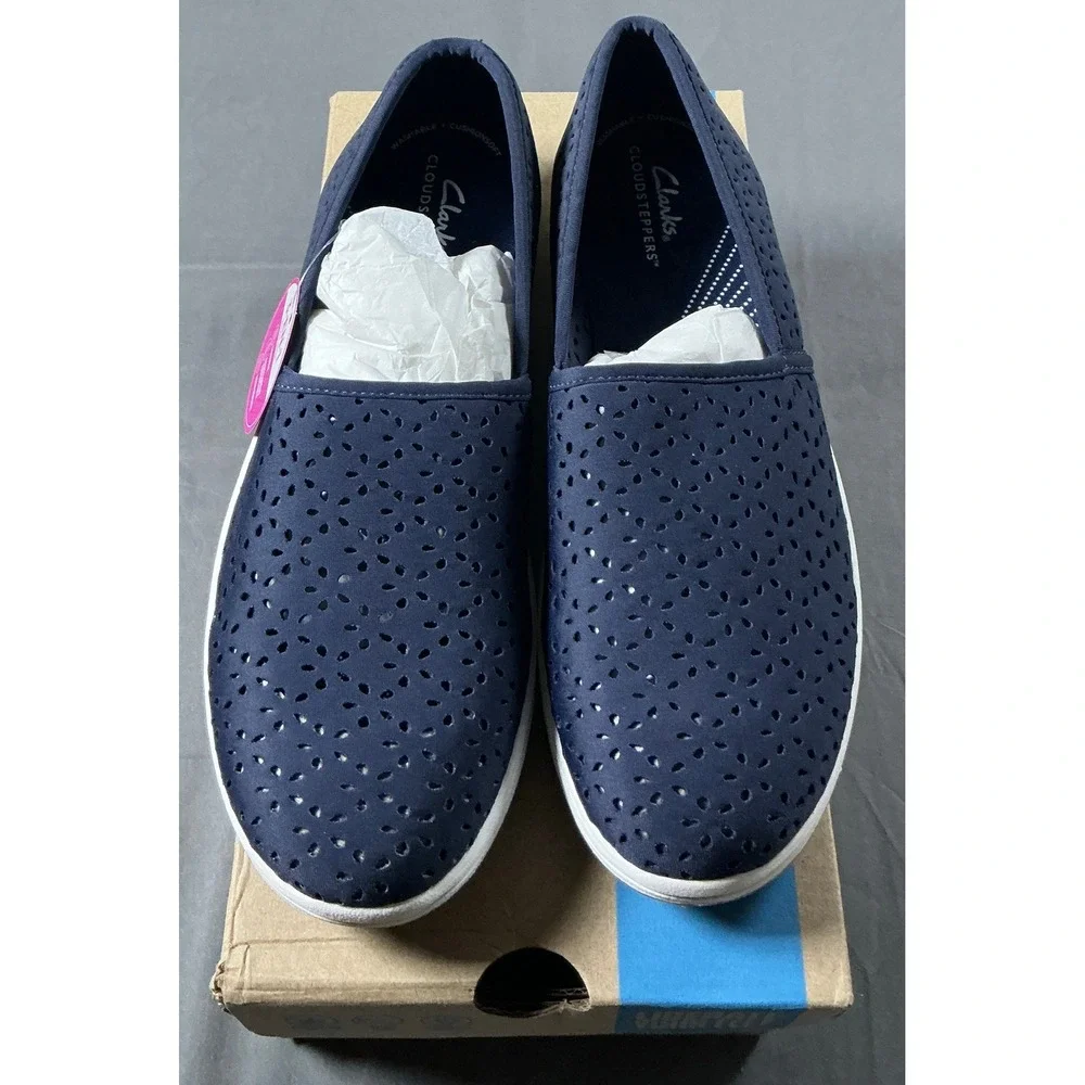 Clarks Cloudsteppers Breeze Emily Navy Blue Perforated Slip On Shoes 9.5M NEW